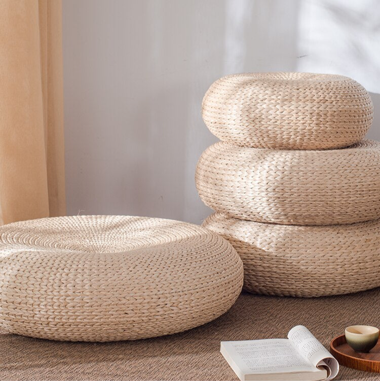 Wicker straw round floor cushion