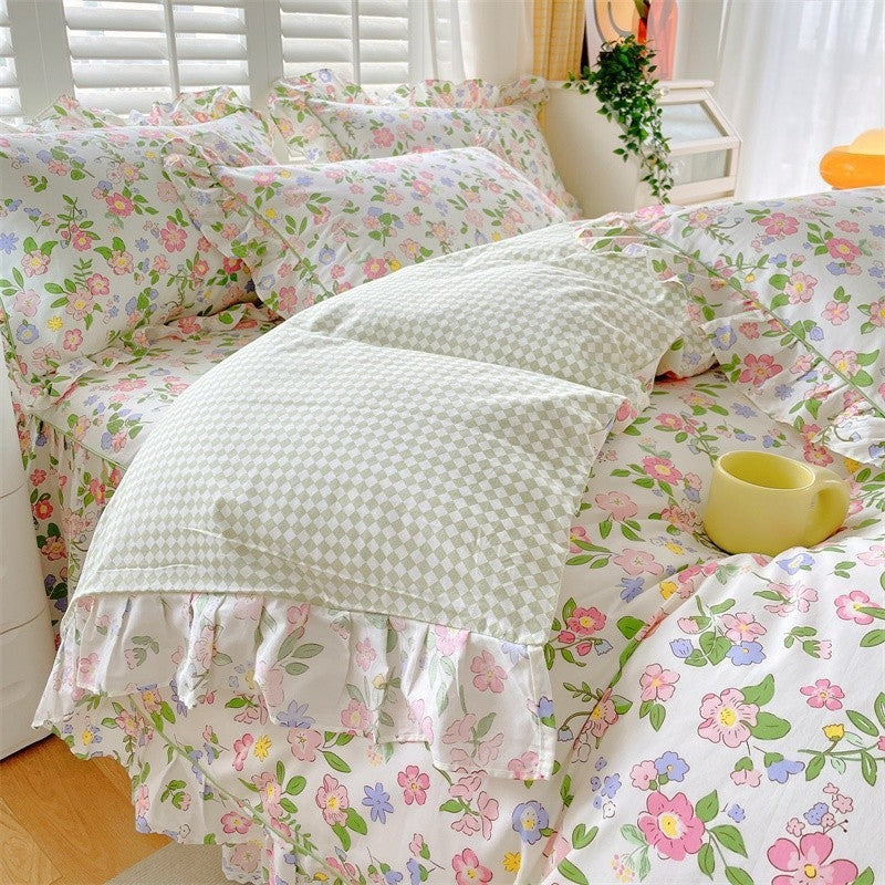 Bright Summer Floral Ruffle Edge Duvet Set