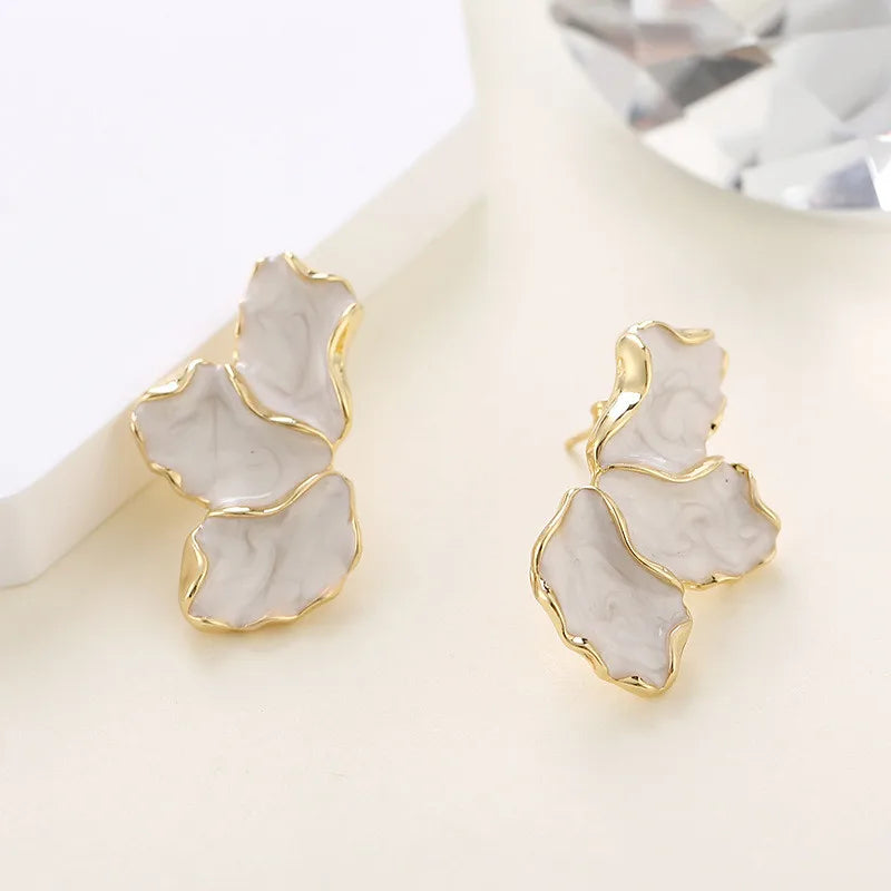 gold and pearl earrings