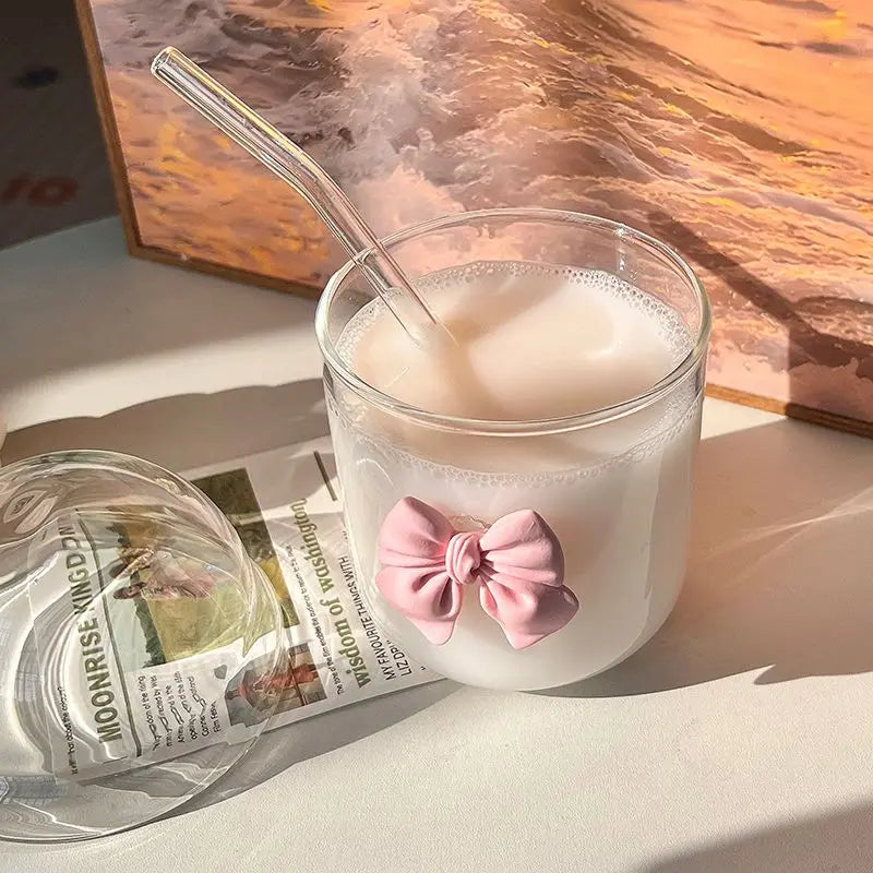 coffee cup with lid and straw