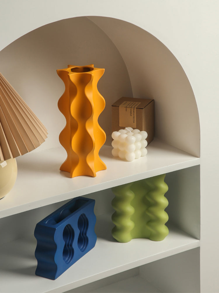 Modern Wavy Pillar Vase