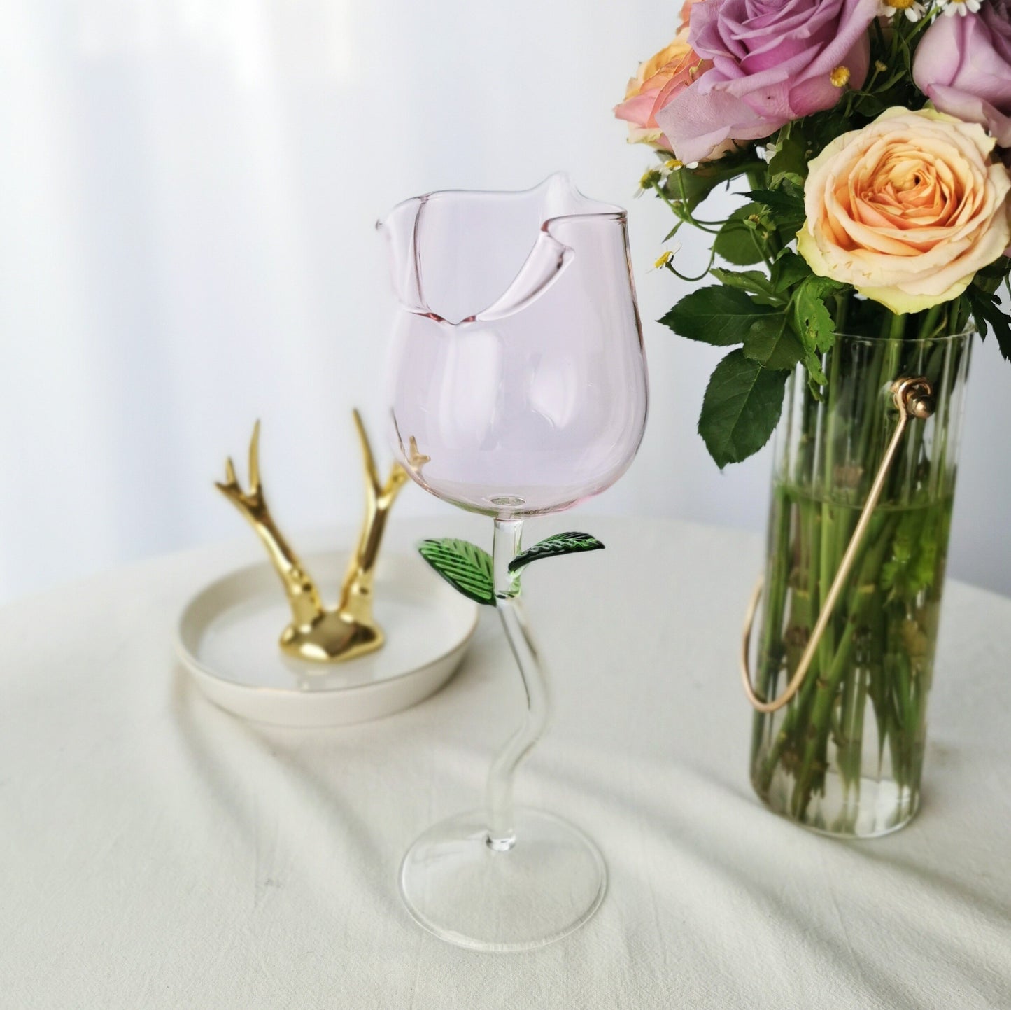 rose shape wine glass