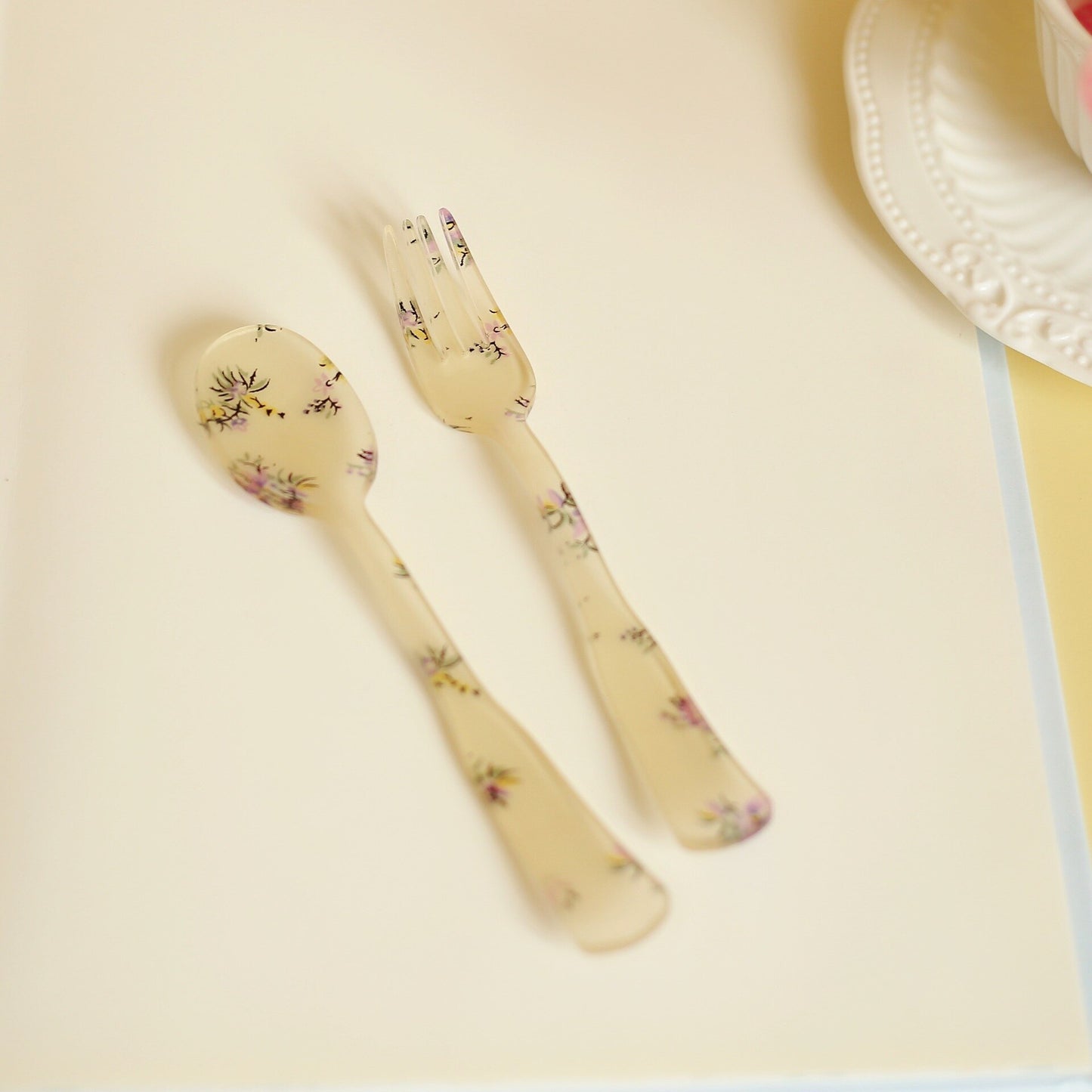 Plastic Gingham Pattern Brunch Dining Set