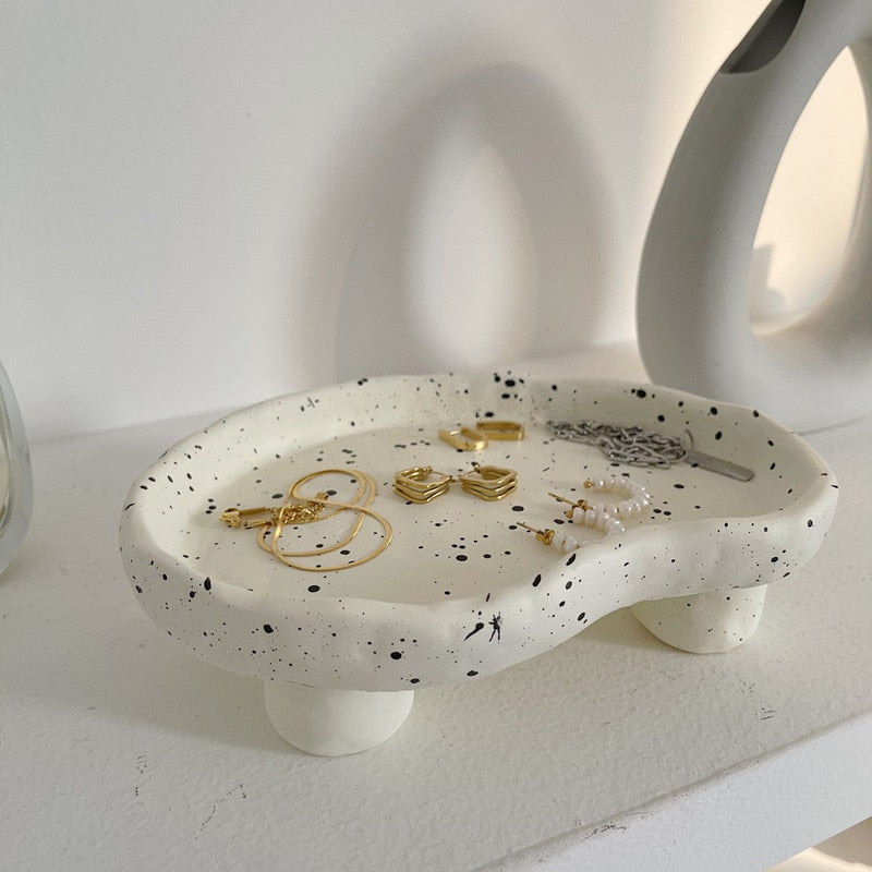 decorative dressing tray with legs