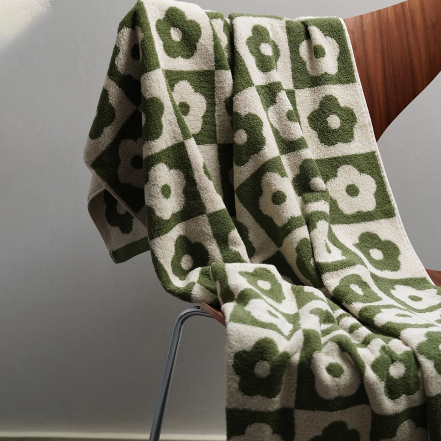70s Floral Bath Towel - All Colour