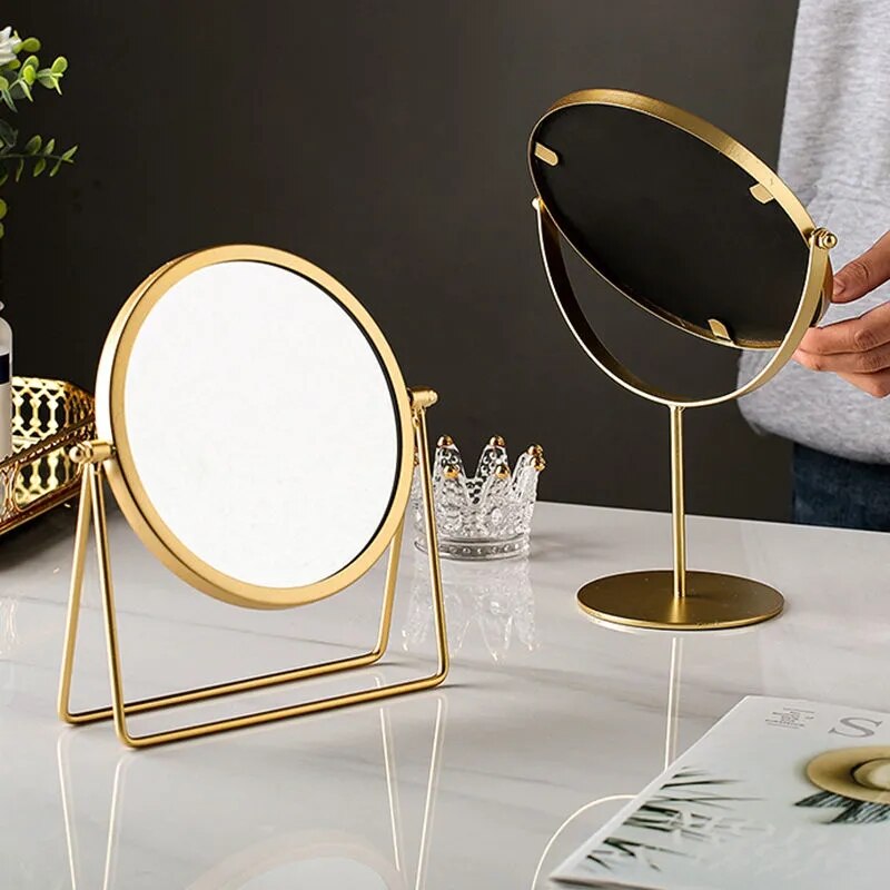modern and minimal decorative accessories