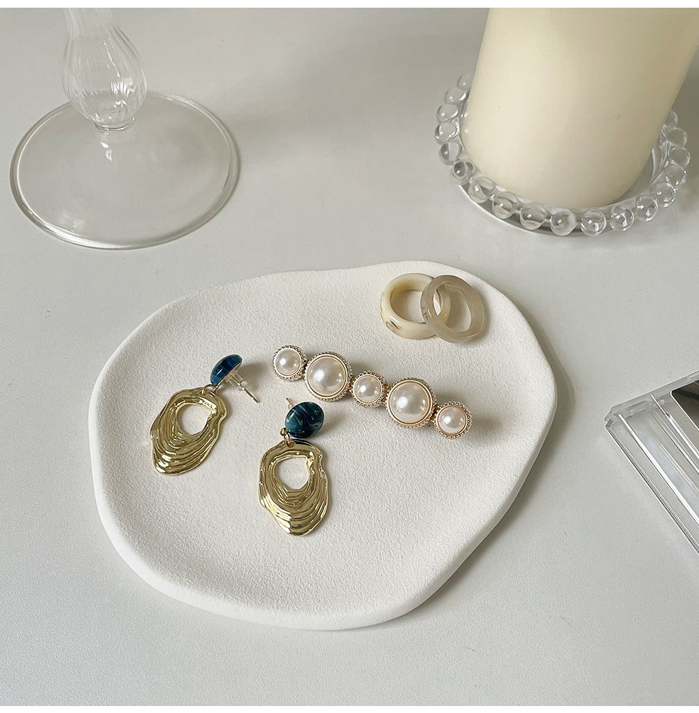 White Wavy Shape Jewellery Tray