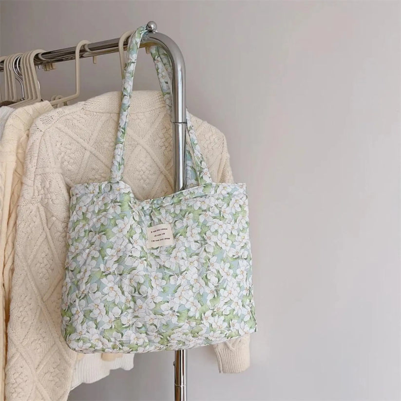 White Floral Quilt Tote Bag main image 0