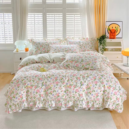 Bright Summer Floral Ruffle Edge Duvet Set