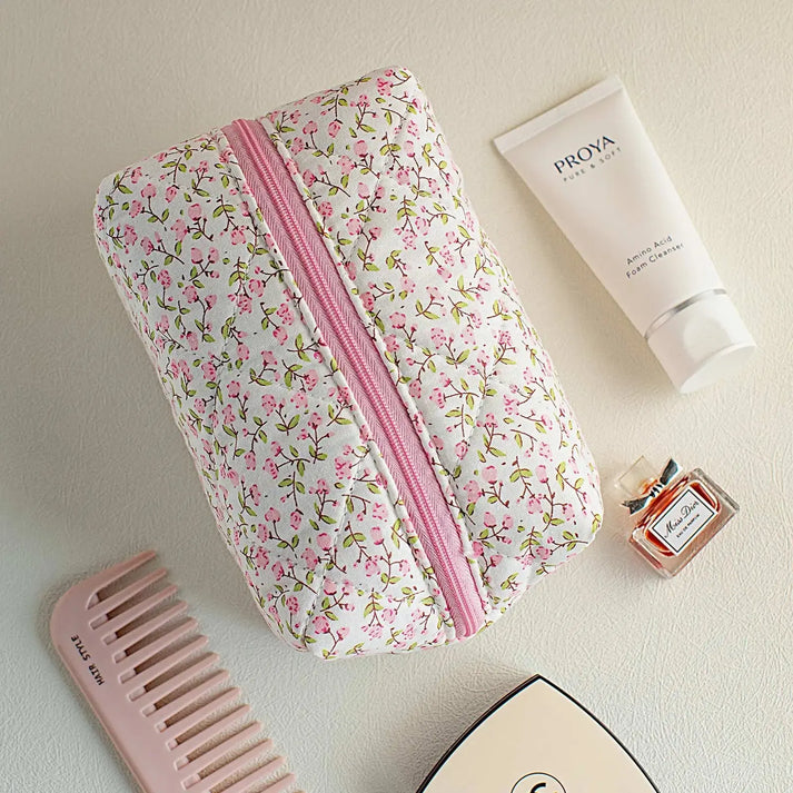 SMALL MAKE UP BAG FARAWAY FLORALS