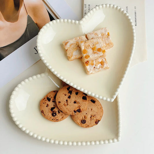 Heart-shaped plate 