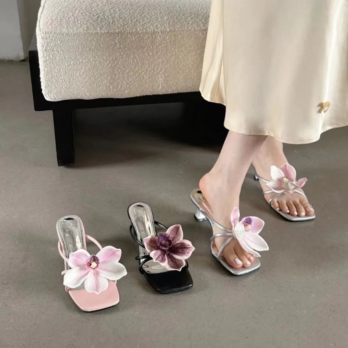 Midi Heeled Mules With Lily Flower Detail