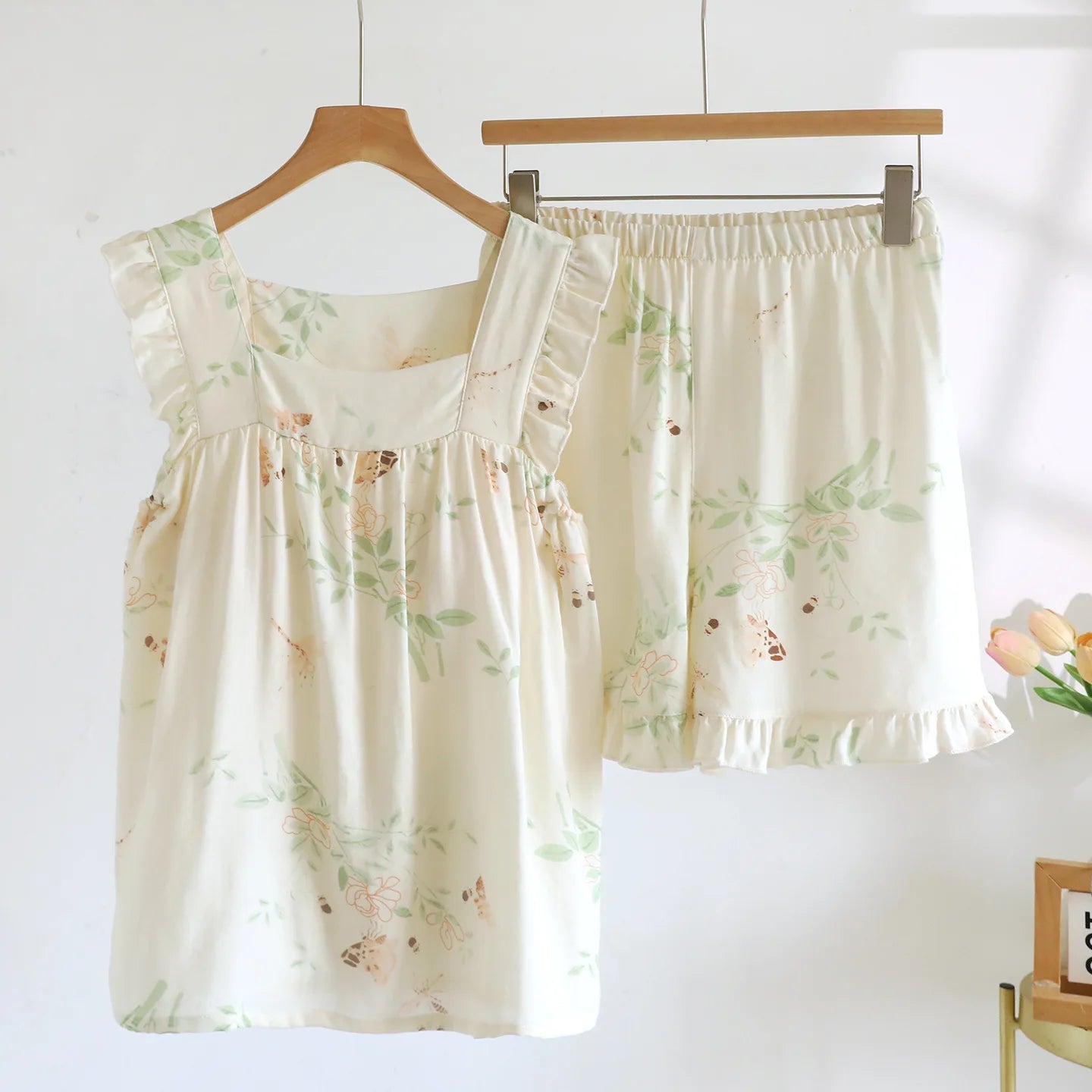 Bamboo Floral Top & Short Pyjama Set Creative Femininity