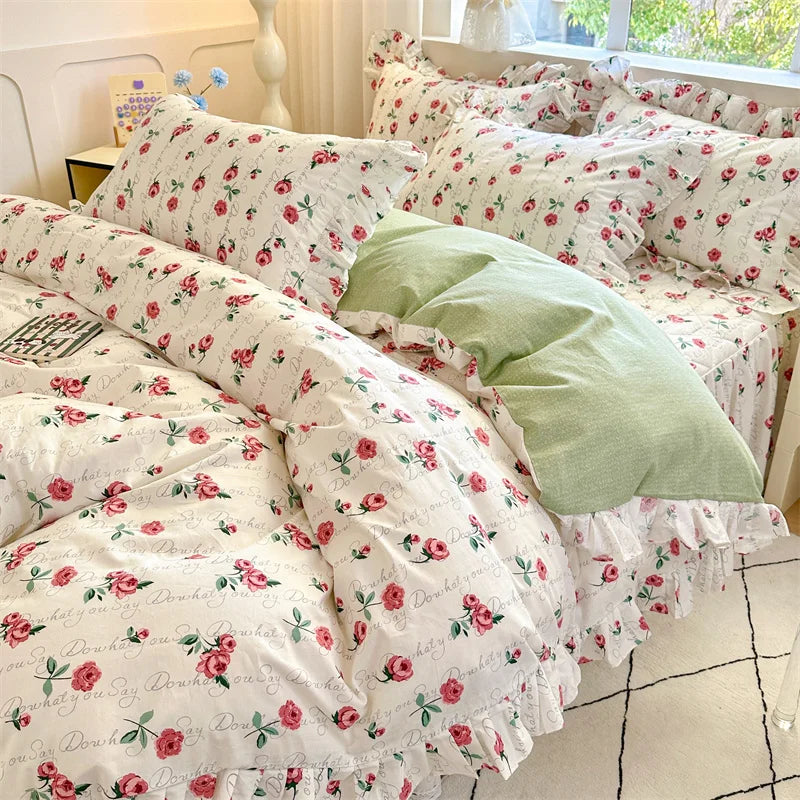 Vintage Floral Frilly Bedding Set