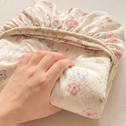 Ditsy Floral Fitted Sheet & Pillowcase Set