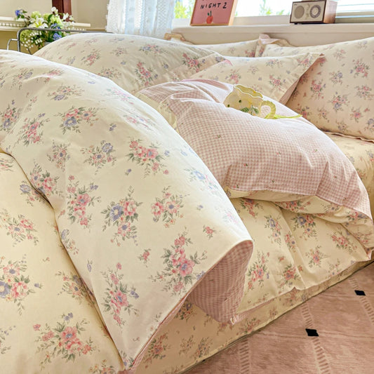 Pink Floral & Gingham Duvet Set - Creative Femininity