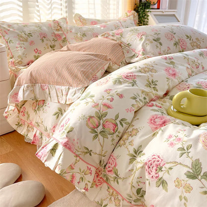 Vintage Floral Ruffle Edge Duvet Set