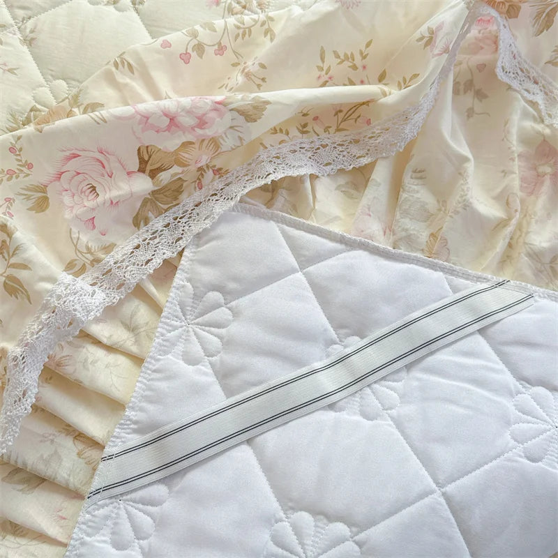 Vintage Floral Frilly Bedskirt