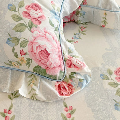 Floral patterned pillowcase with pink roses 