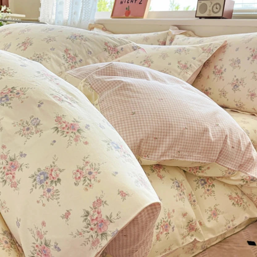 Pink Floral & Gingham Duvet Set - Creative Femininity