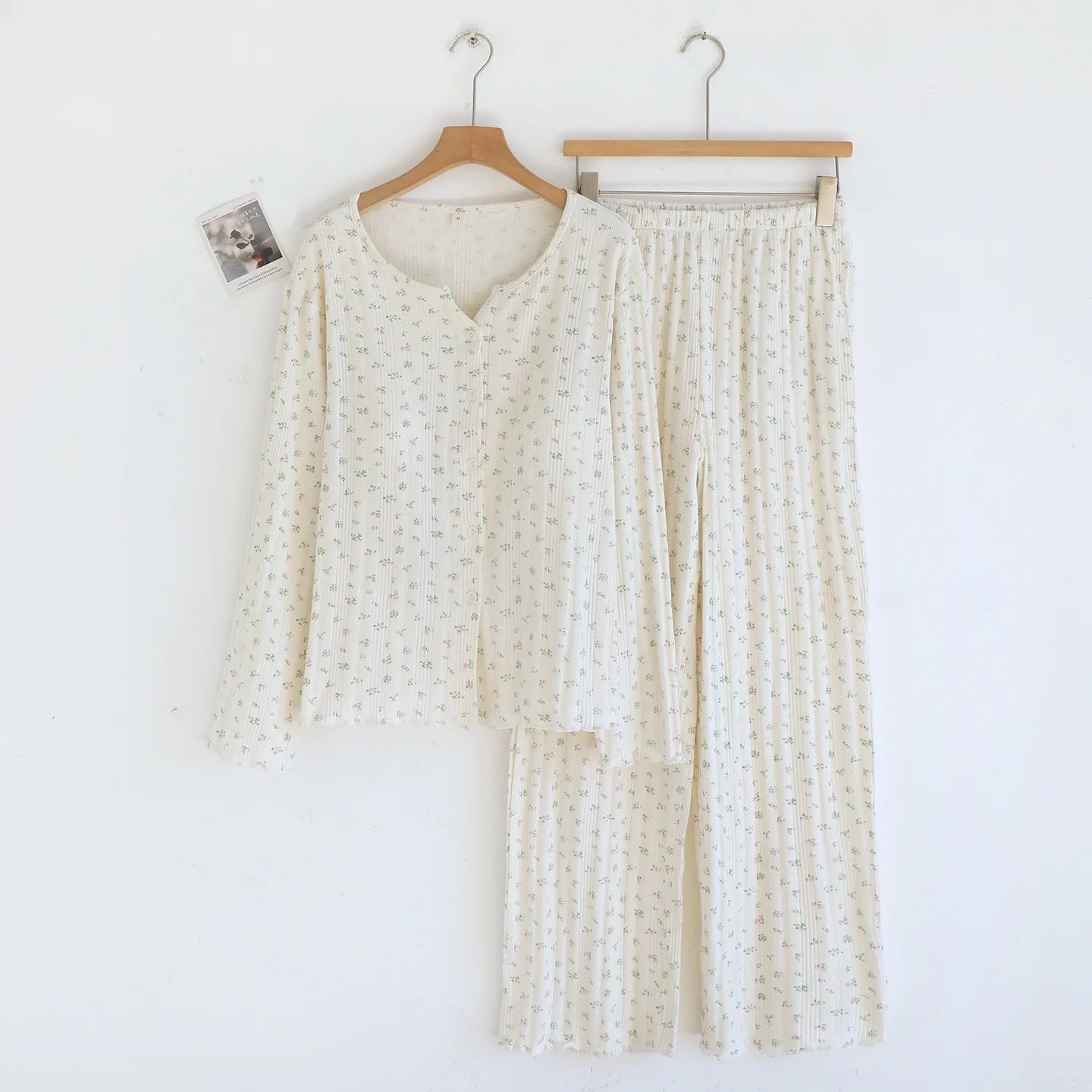 Women Pajamas with padded cups Spring summer Sleepwear Female 2 Piece Set Nightwear floral print Lady Pyjamas Loungewear Creative Femininity