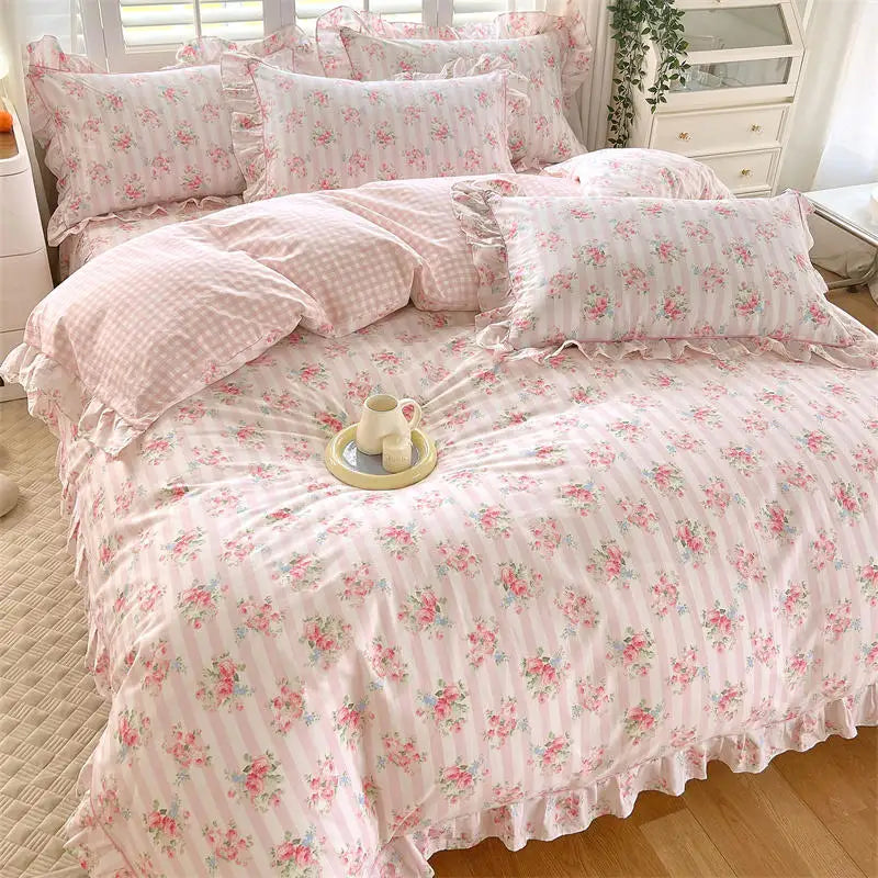 pink floral ruffle bed set
