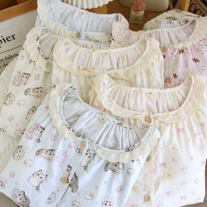 Set of cottons pyjamas with lace collar 