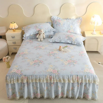Bedskirt with ruffle 