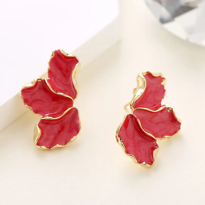 red flower shape earrings 