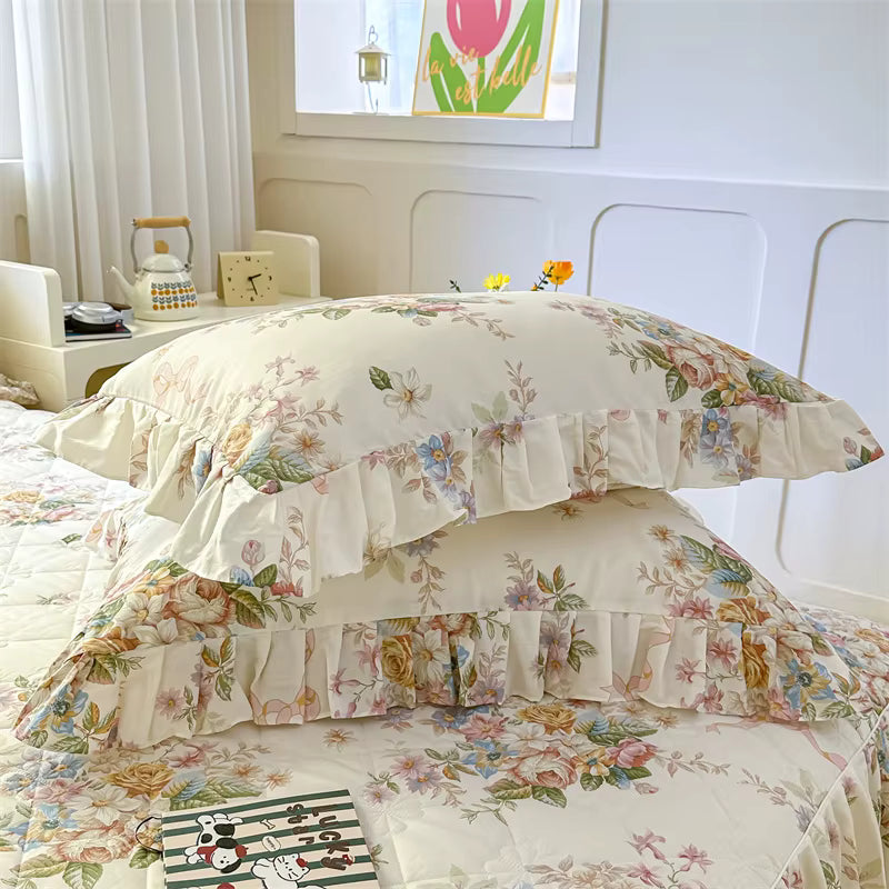 Vintage Floral Frilly Bedding Set