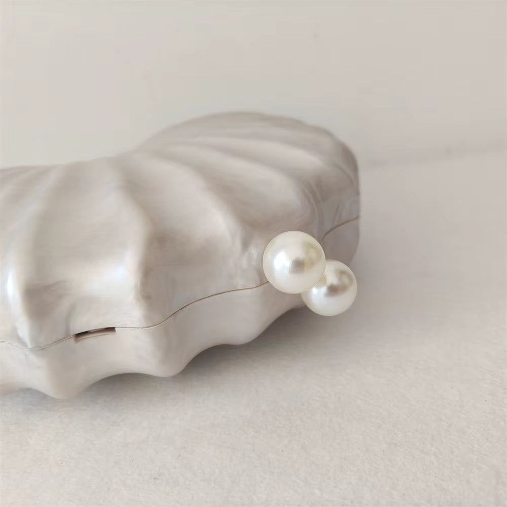 Shell Shape Clutch Minaudière - All Colours
