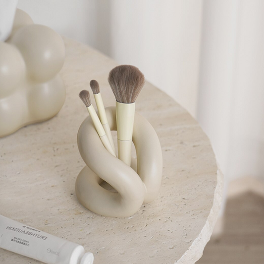 ceramic twist knot make up brush holder
