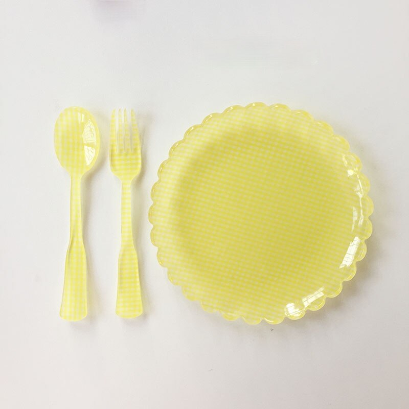 Plastic Gingham Pattern Brunch Dining Set