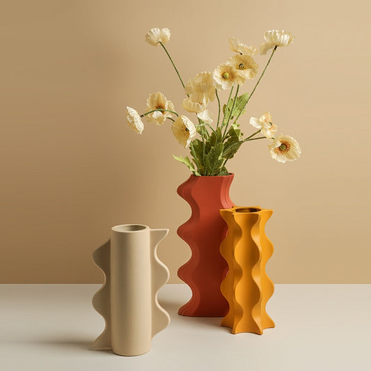 Modern Wavy Pillar Vase