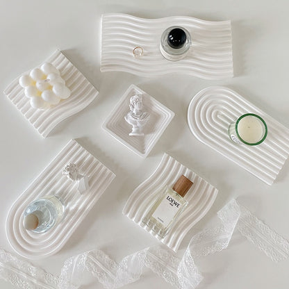 wavy arch decorative tray 