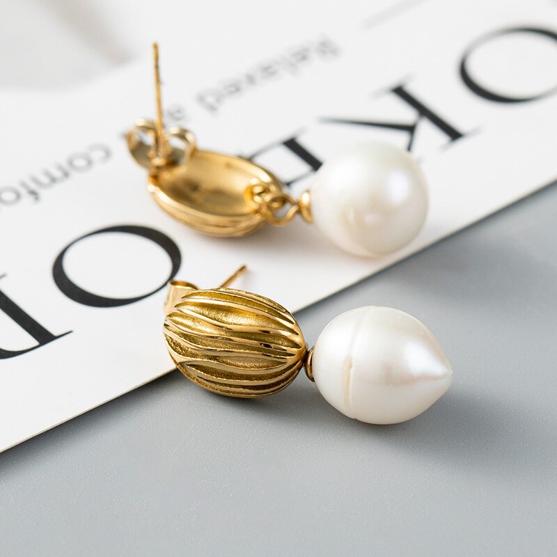 Vintage Pearl Drop Earrings