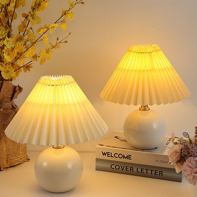 cute pleated fan table lamp 