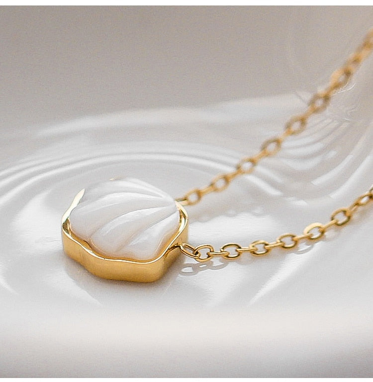 Sweet Ocean White Shell Pendant Necklace