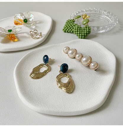 White Wavy Shape Jewellery Tray