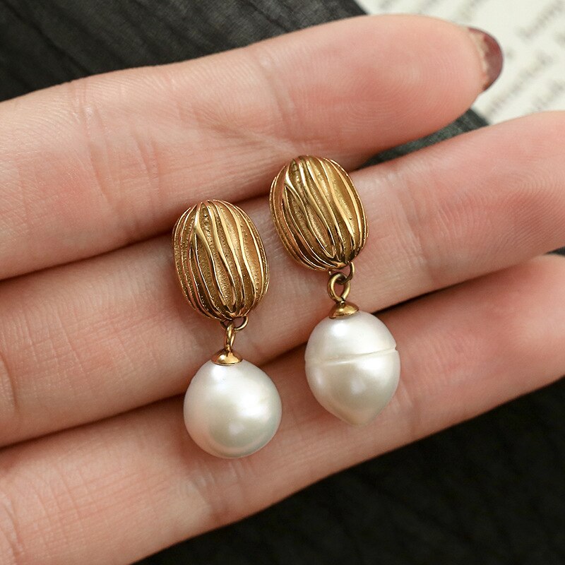 Stylish Freshwater Pearl Earrings